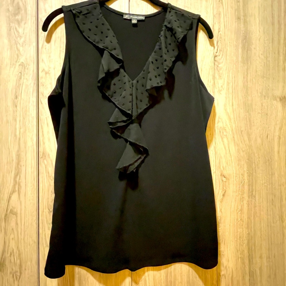 Adrianna Papell Women's Sleeveless Ruffled V-Neck Top Black Like New Size M
